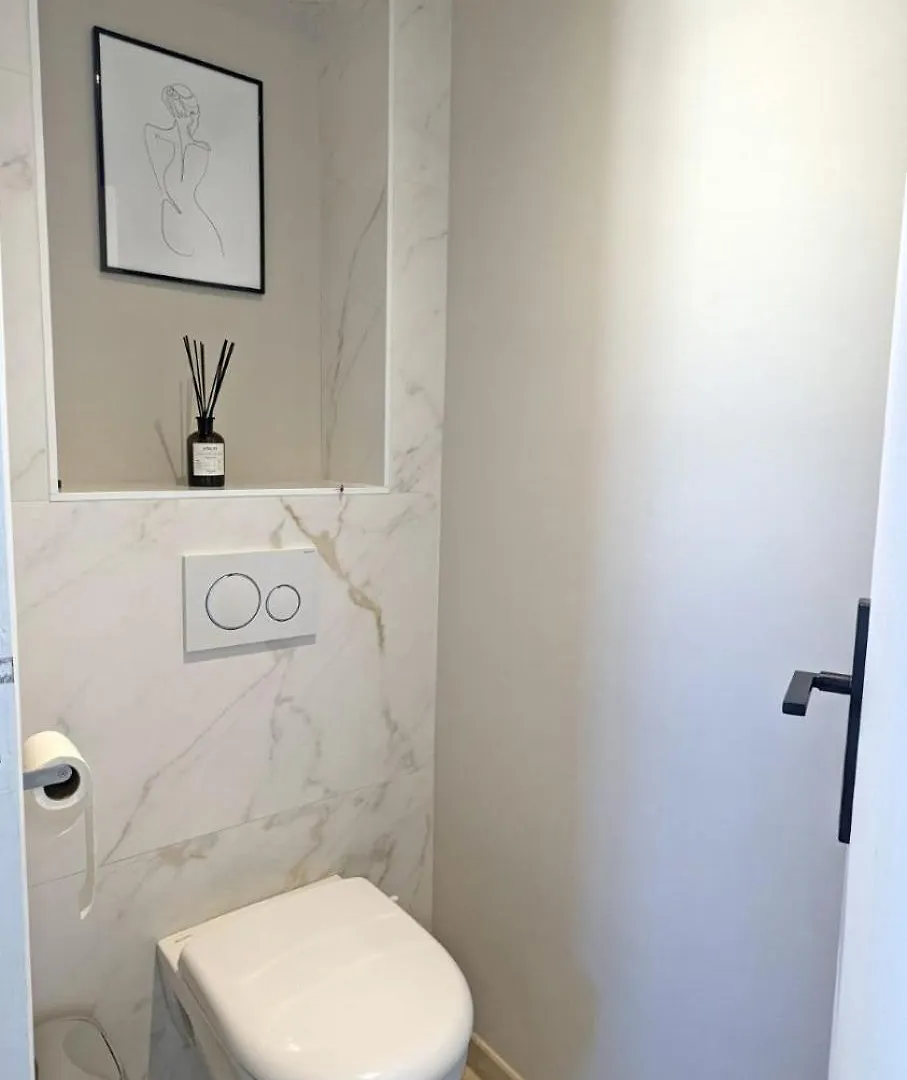 Oasis 2-Rooms Flat With Panoramic Sea View - 3Rd Floor No Elevator Antibes France